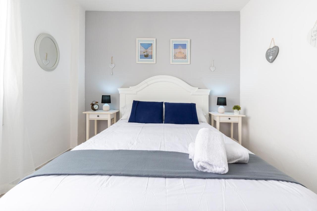 Apartamento La Pampa Malaga Exterior photo
